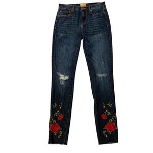Driftwood Jackie Jeans Embroidered Rose Distressed Skinny mid rise denim 0/25